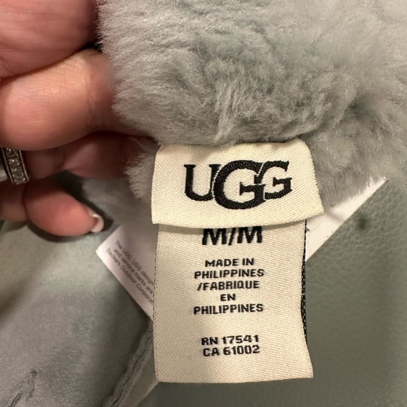 UGG sheepskin gloves - Picture 4 of 6